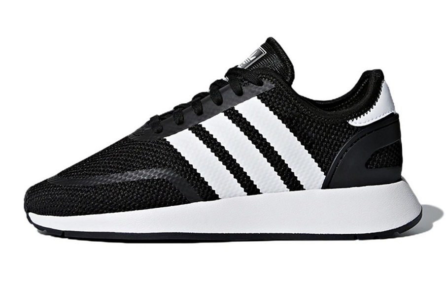 Фото № 1 с приближением к товару «‎Kids adidas originals N-5923 Running shoes»