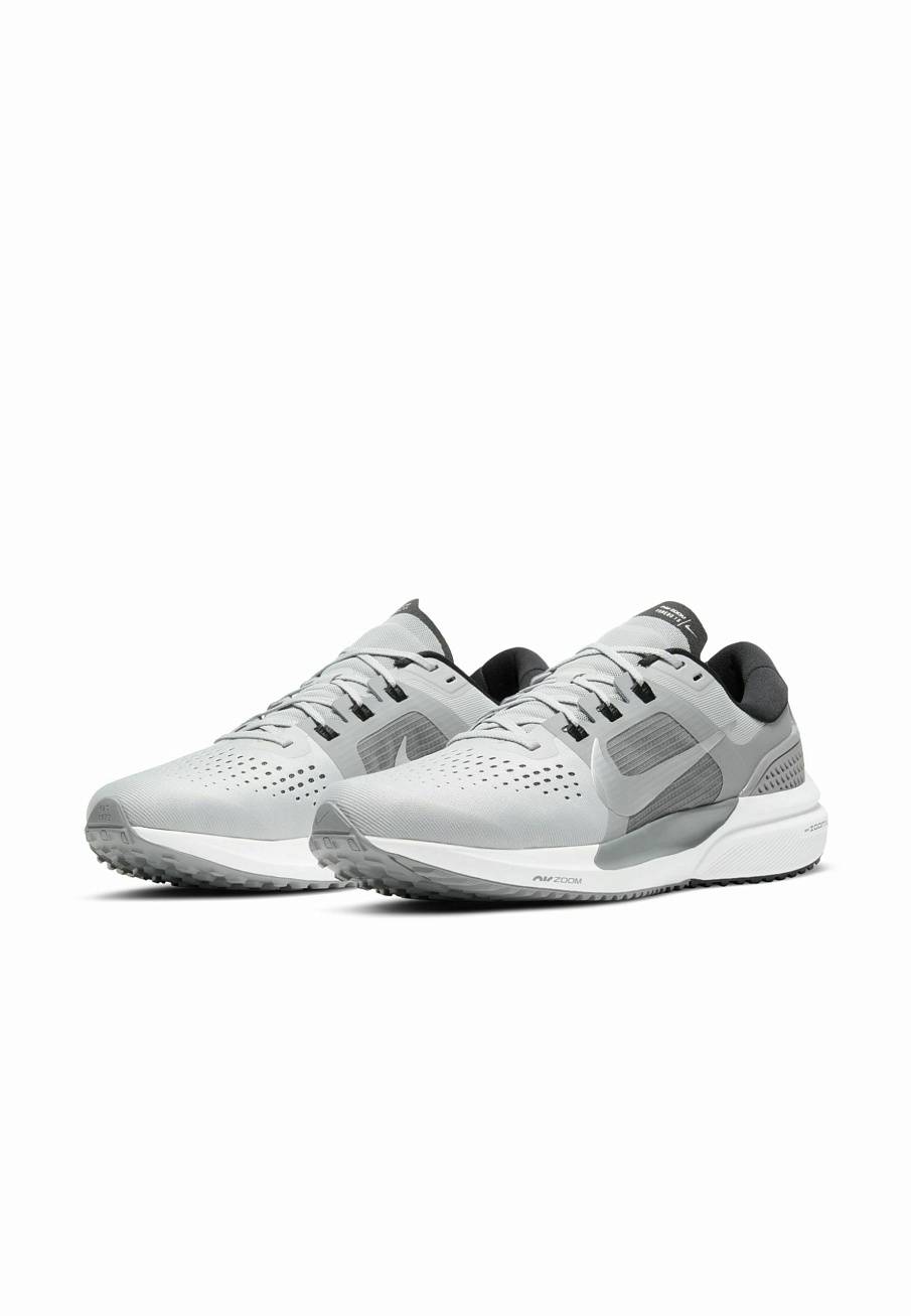 Фото № 3 с приближением к товару «‎Nike Air Zoom Vomero 15»