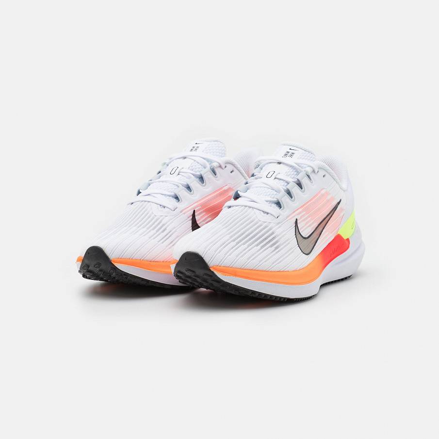 Фото № 2 с приближением к товару «‎Nike Air Winflo 9»