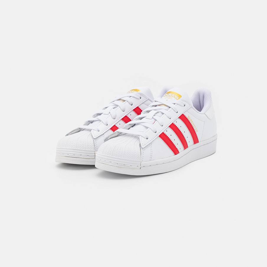 Фото № 3 с приближением к товару «‎Adidas Superstar »