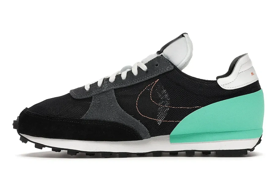 Фото № 3 с приближением к товару «‎Nike Daybreak Type Black Menta»