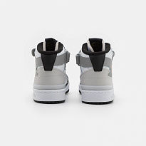 Фото № 3 с приближением к товару «‎Adidas Forum »