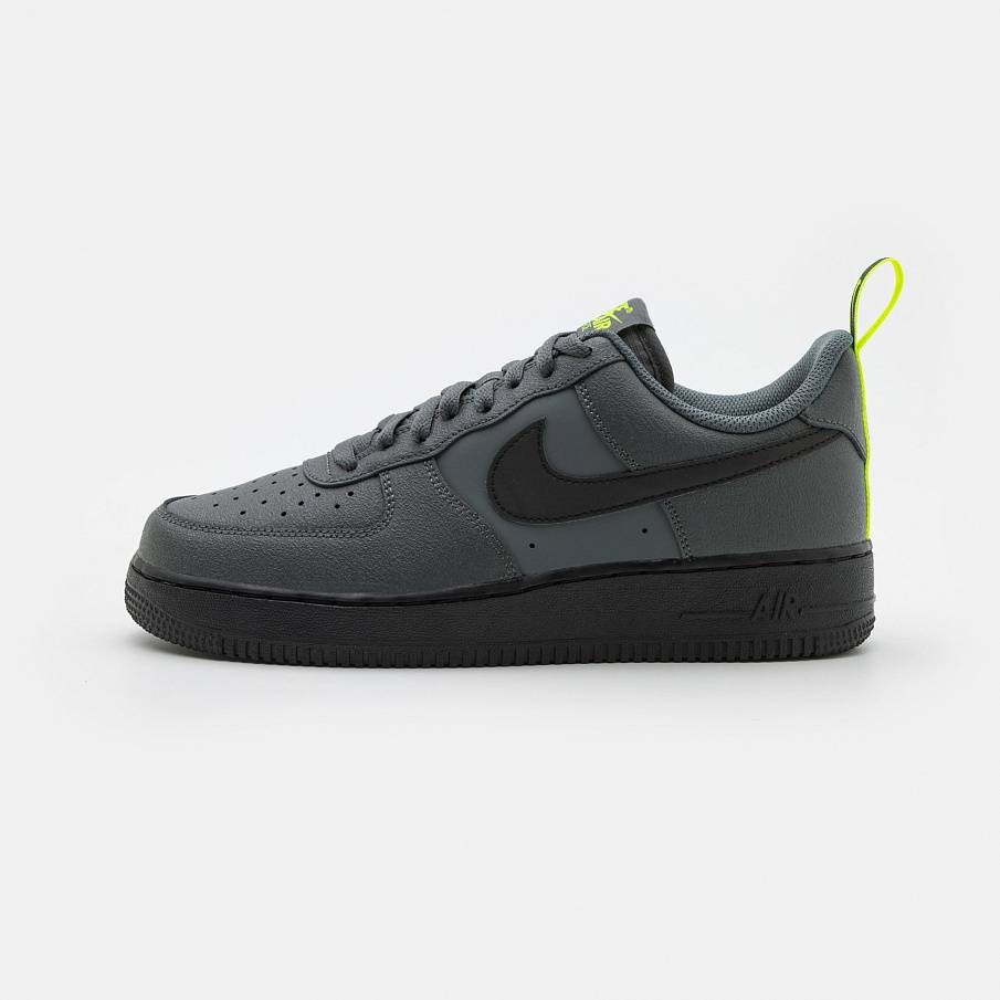 Фото № 1 с приближением к товару «‎Nike Air Force 1 07 WT »
