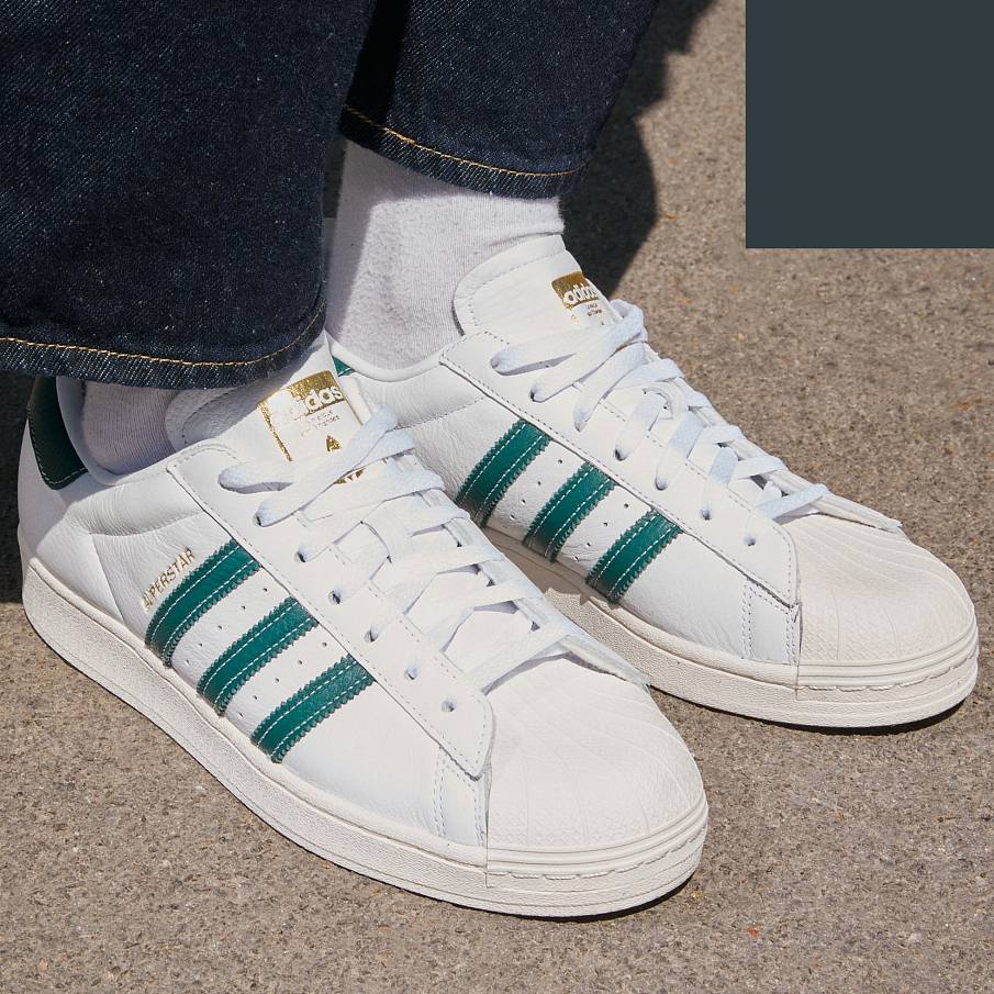 Фото № 2 с приближением к товару «‎Adidas Superstar »