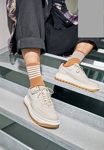 Фото № 3 с приближением к товару «‎Nike Air Force 1 Luxe »