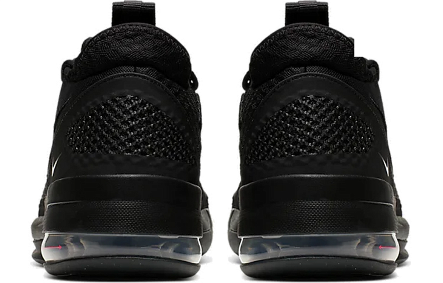 Фото № 4 с приближением к товару «‎Nike Air Force Max Low»