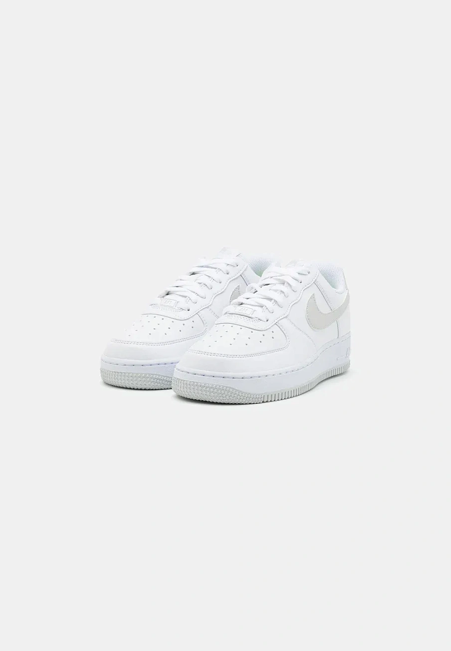 Фото № 2 с приближением к товару «‎AIR FORCE 1 07 NEXT NATURE»