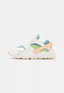 Фото № 2 с приближением к товару «‎AIR HUARACHE SE OOO»