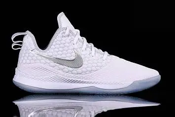 Nike Lebron Witness Iii Chrome - 2