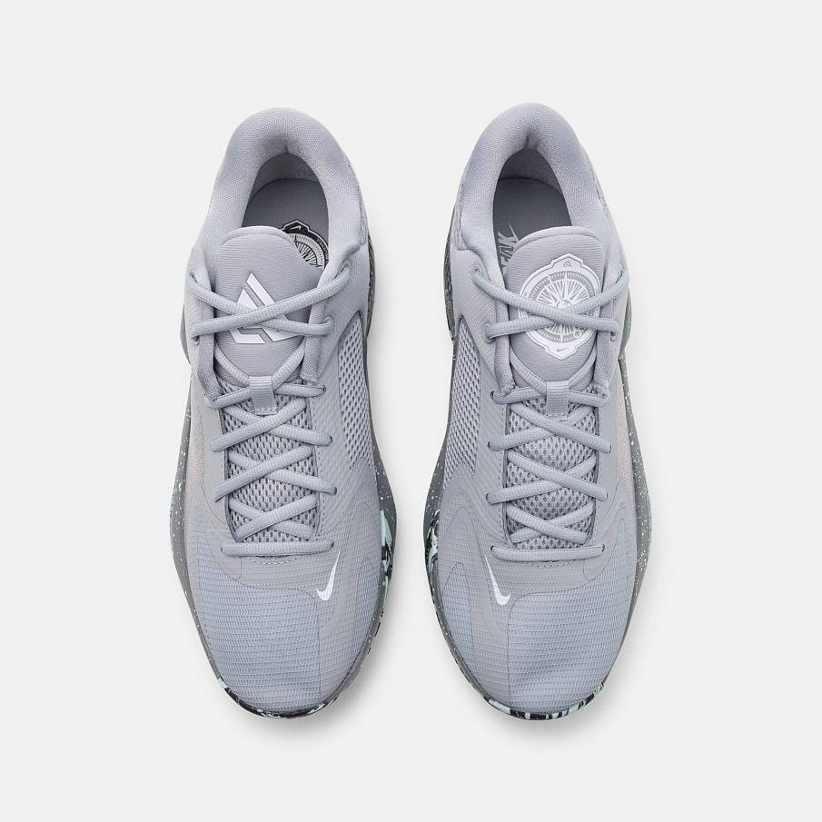 Фото № 4 с приближением к товару «‎Nike Zoom Freak 4»