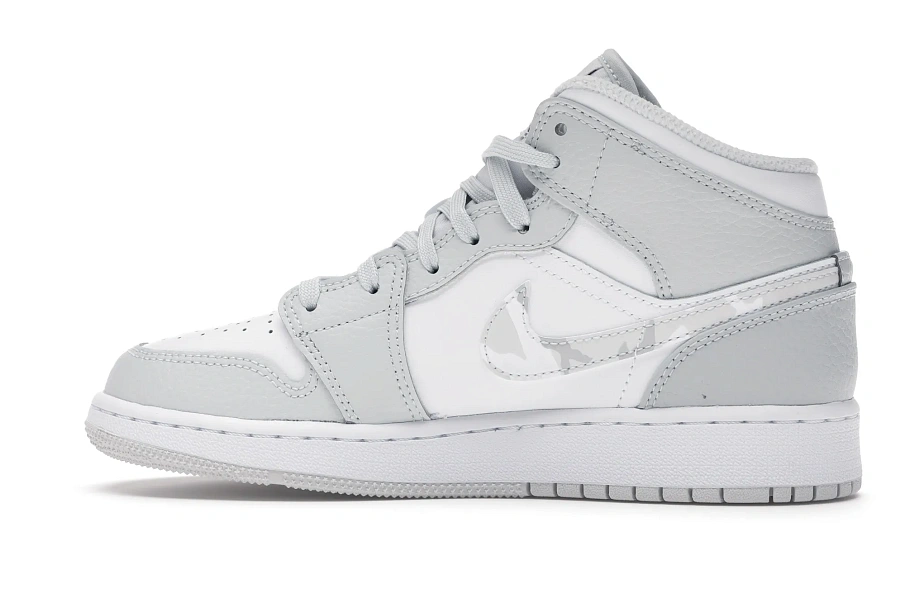 Фото № 6 с приближением к товару «‎Jordan 1 Mid Grey Camo »