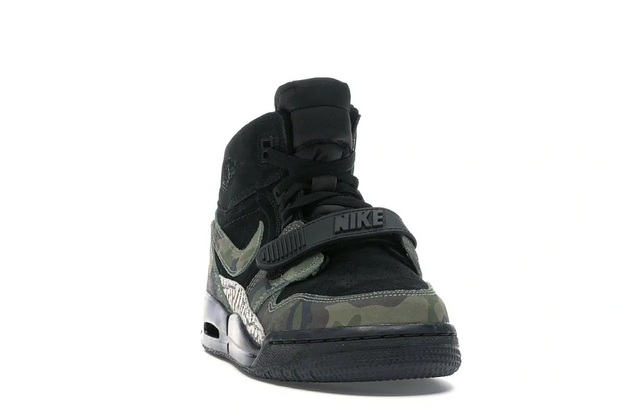 Фото № 4 с приближением к товару «‎Jordan Legacy 312 Black Camo Green »
