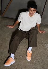 Фото № 1 с приближением к товару «‎UNISEX»