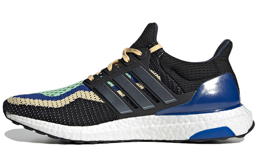 Фото № 1 с приближением к товару «‎adidas Ultraboost DNA Black»