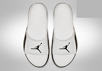 Фото № 1 с приближением к товару «‎Nike Air Jordan Hydro 7 V2»