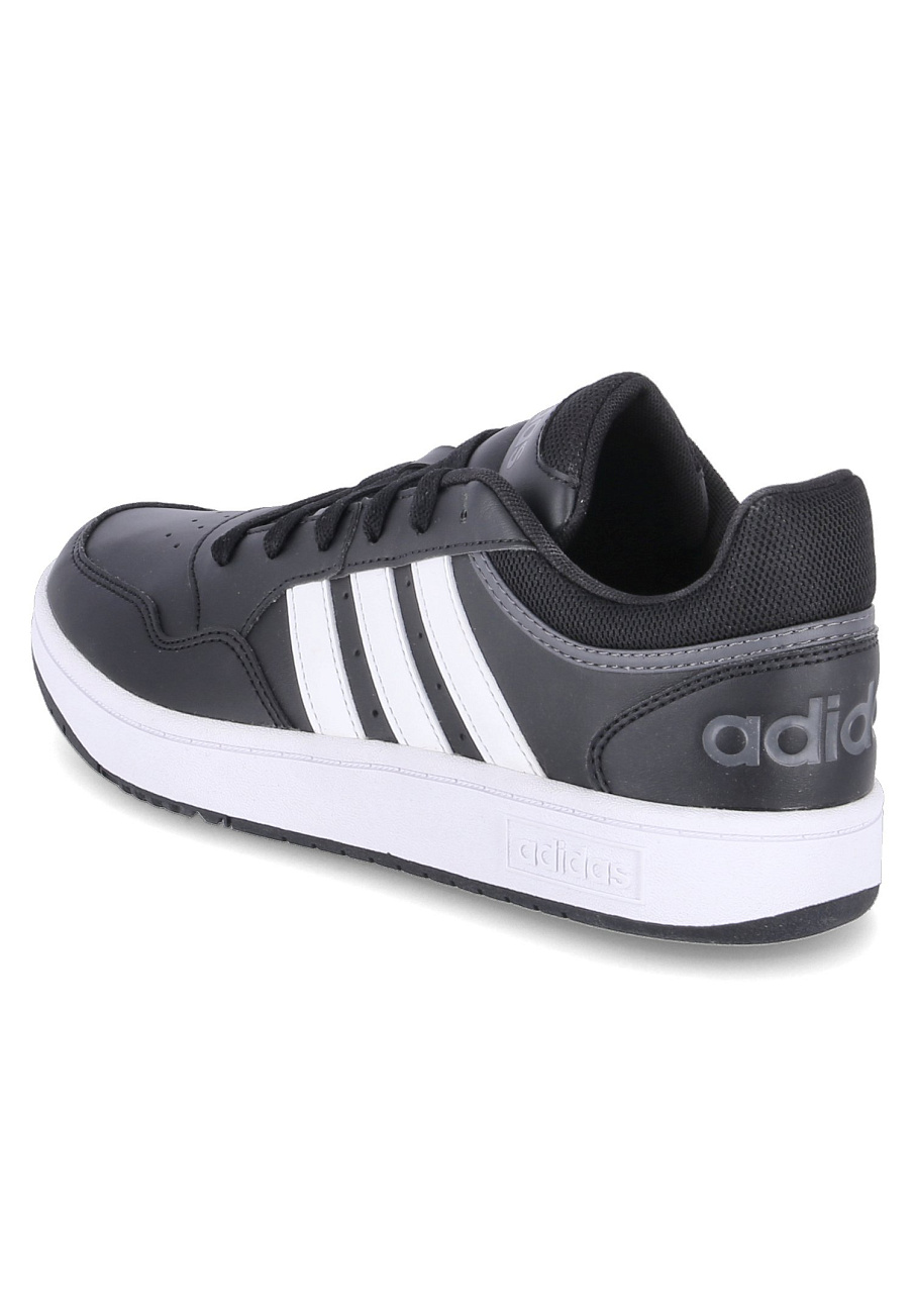 Фото № 3 с приближением к товару «‎Adidas Hoops »