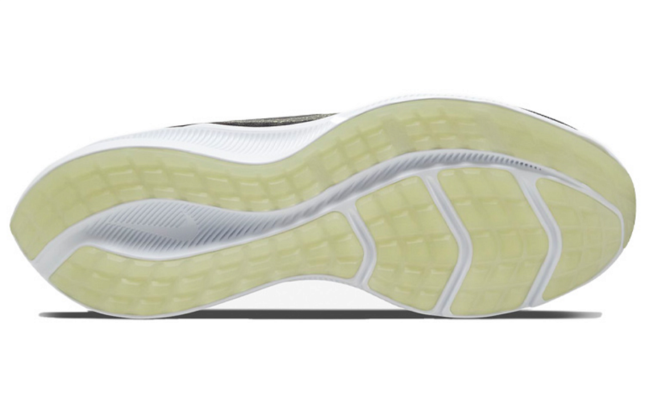 Фото № 2 с приближением к товару «‎Nike Downshifter 10 Special Edition»