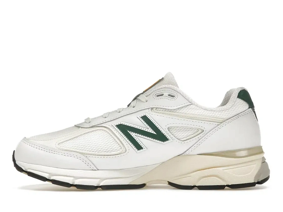 Фото № 3 с приближением к товару «‎New Balance 990v4»