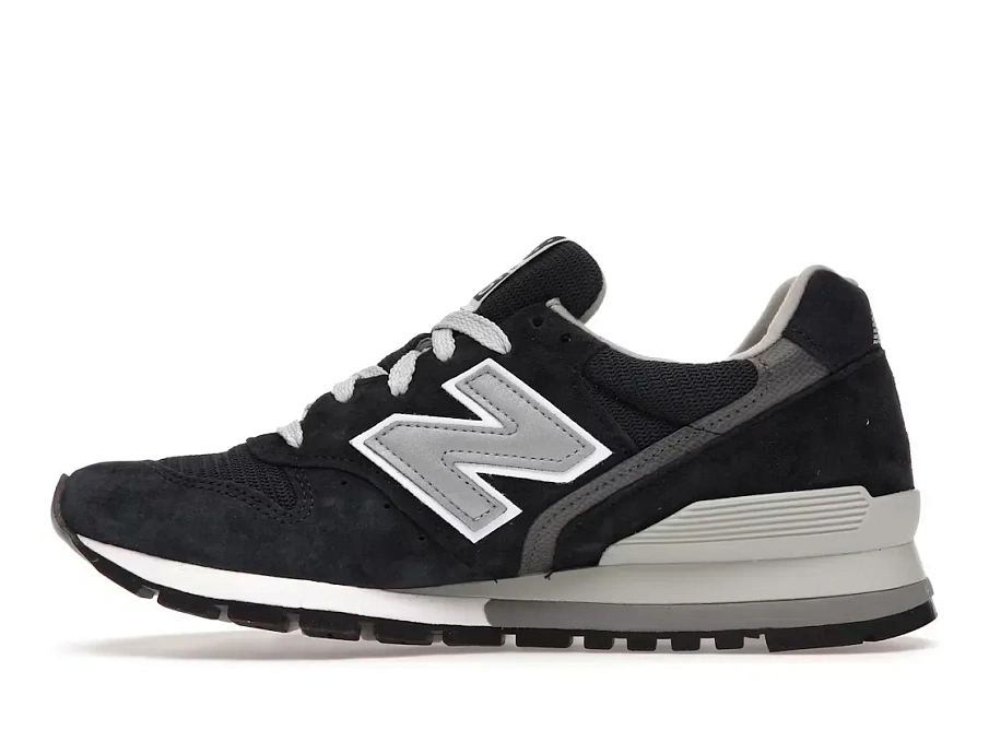 Фото № 3 с приближением к товару «‎New Balance 996»