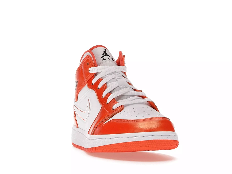 Фото № 2 с приближением к товару «‎Jordan 1 Mid Metallic Orange »