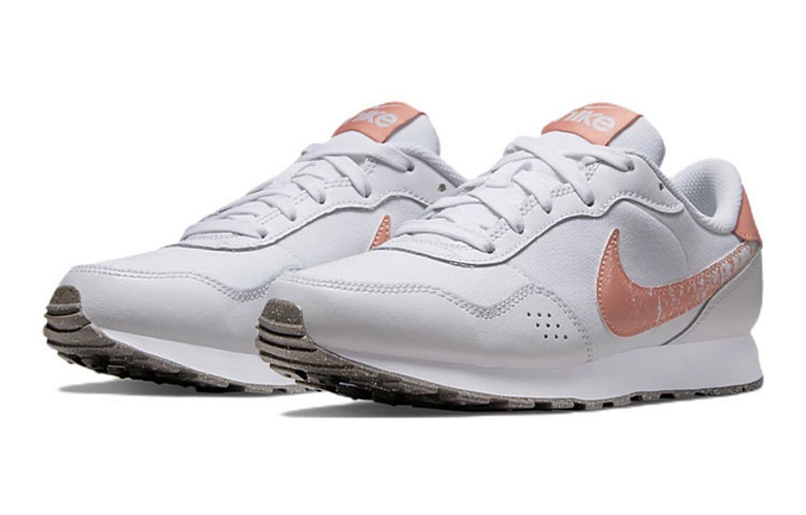 Фото № 3 с приближением к товару «‎ Nike MD Valiant Running shoes»