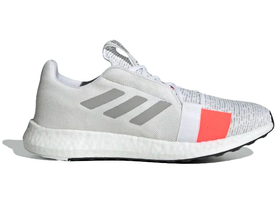 Фото № 1 с приближением к товару «‎adidas Senseboost Go Core White»