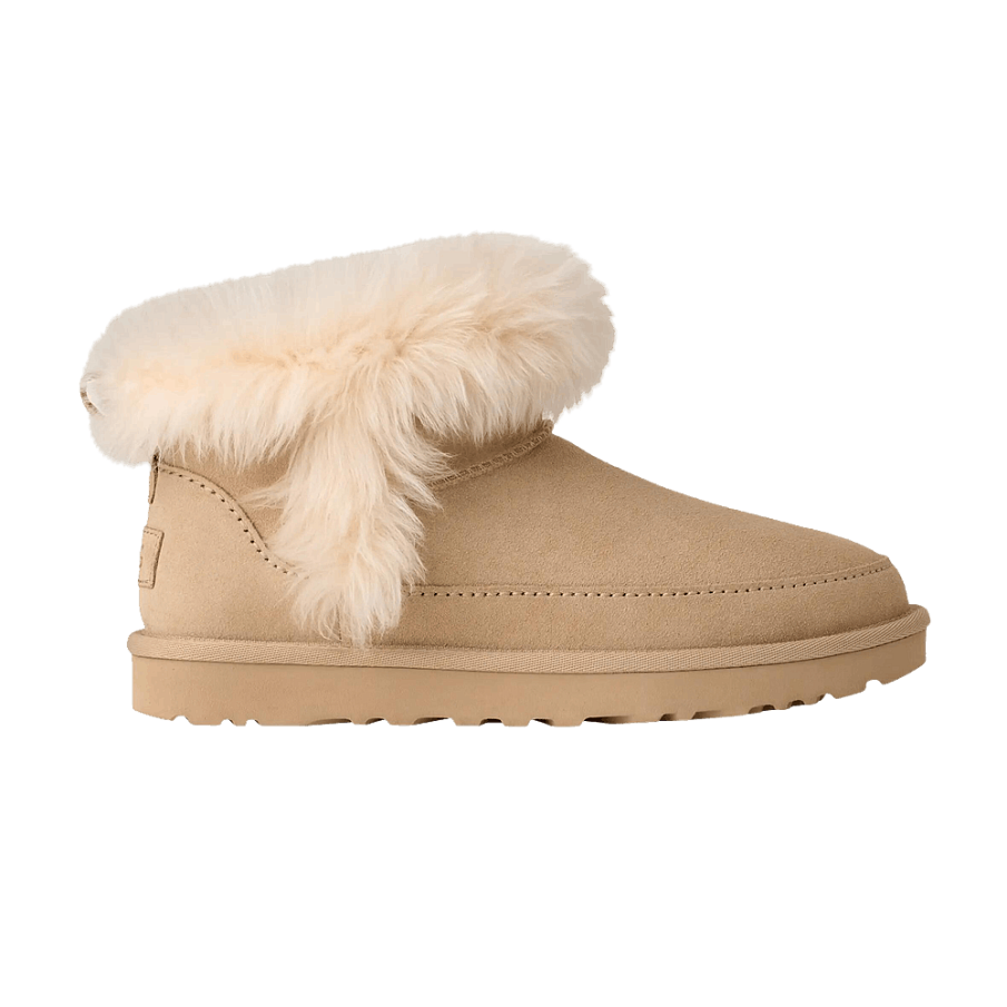 Фото № 1 с приближением к товару «‎UGG Women's Classic Ultra Mini Chalet Boot Sandcastle»