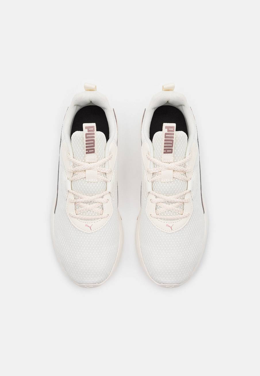 Фото № 3 с приближением к товару «‎Puma Resolve Smooth »