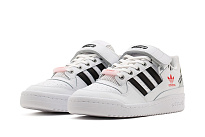 Фото № 3 с приближением к товару «‎Adidas Forum W »