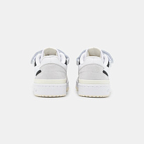 Фото № 4 с приближением к товару «‎Adidas Forum »