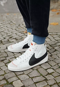 Фото № 2 с приближением к товару «‎BLAZER MID '77 JUMBO UNISEX»