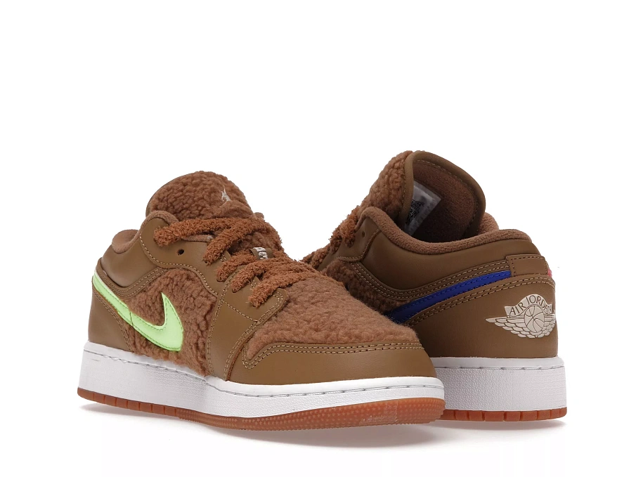 Фото № 6 с приближением к товару «‎Jordan 1 Low Utility Teddy Bear »