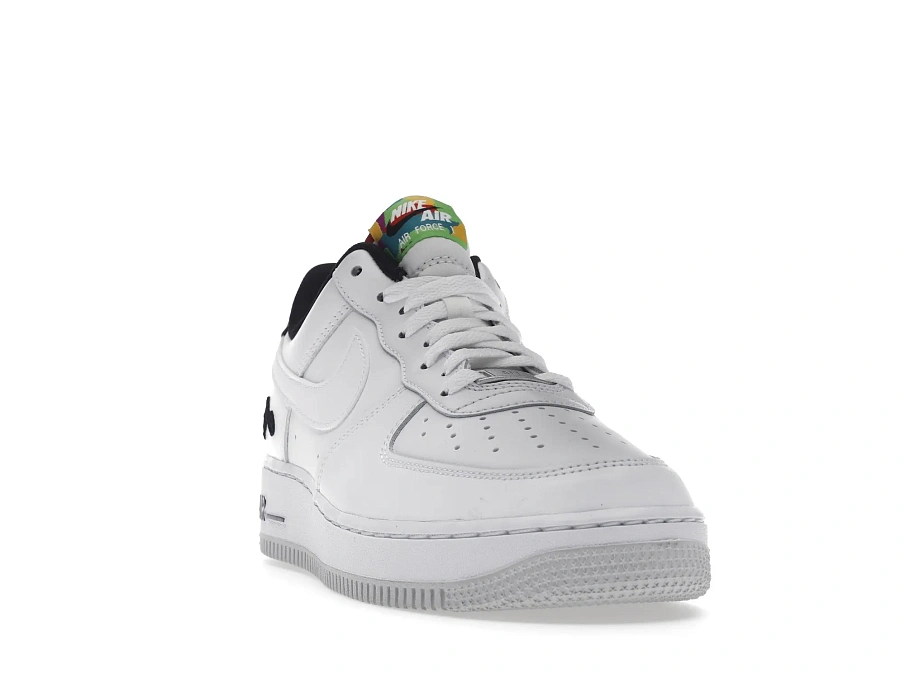 Фото № 3 с приближением к товару «‎Nike Air Force 1 Low 07 LV8 3 Peace, Love, Swoosh»