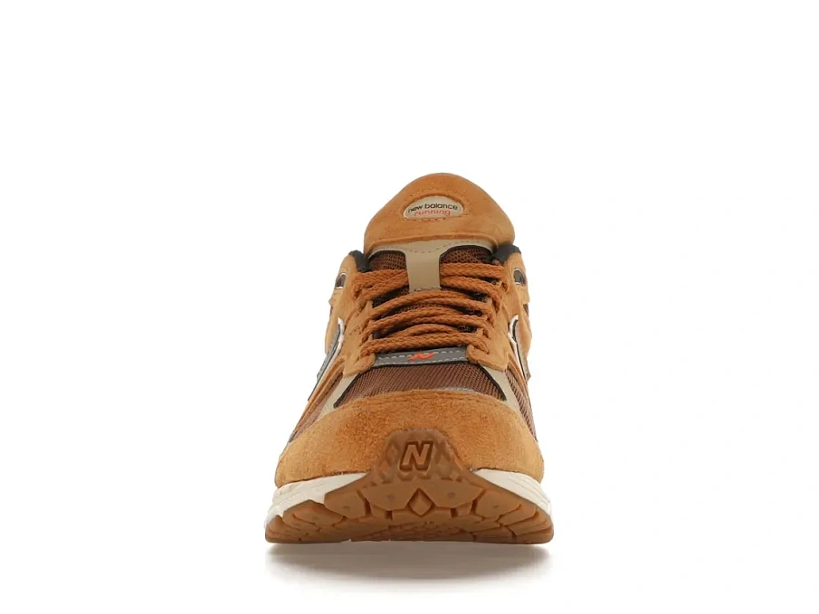 Фото № 2 с приближением к товару «‎New Balance 2002R»