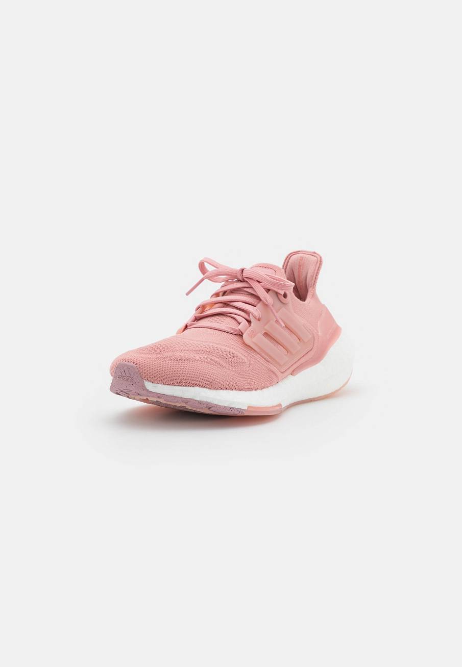 Фото № 2 с приближением к товару «‎Adidas Ultraboost 22»