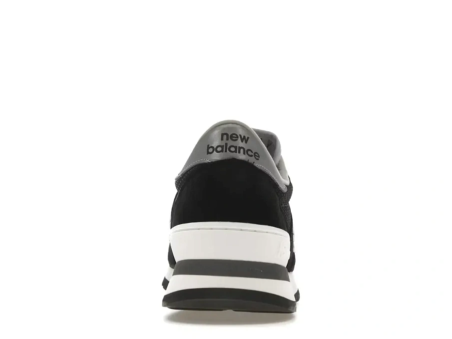 Фото № 4 с приближением к товару «‎New Balance 990v1»