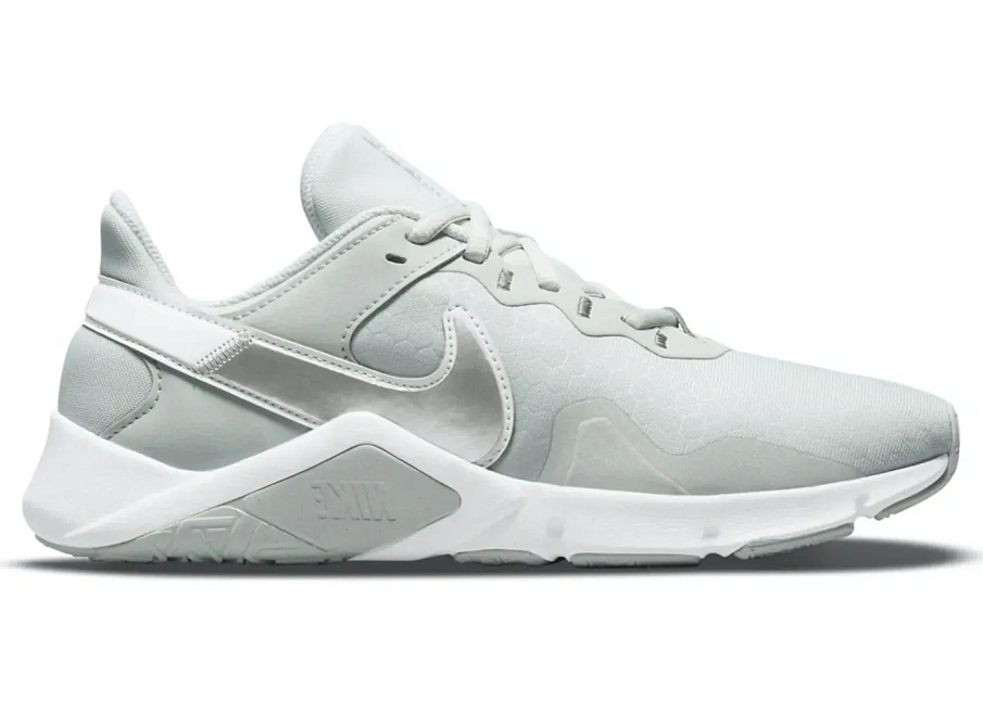 Фото № 1 с приближением к товару «‎Nike Legend Essential 2 Photon Dust Metallic Silver »