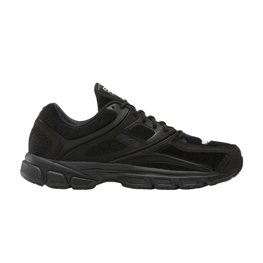 Фото № 1 с приближением к товару «‎Pleasures x Reebok Premier Trinity Black (100244210)»