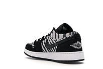 Фото № 6 с приближением к товару «‎Jordan 1 Low Zebra »