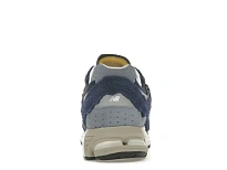 Фото № 4 с приближением к товару «‎New Balance 2002R»
