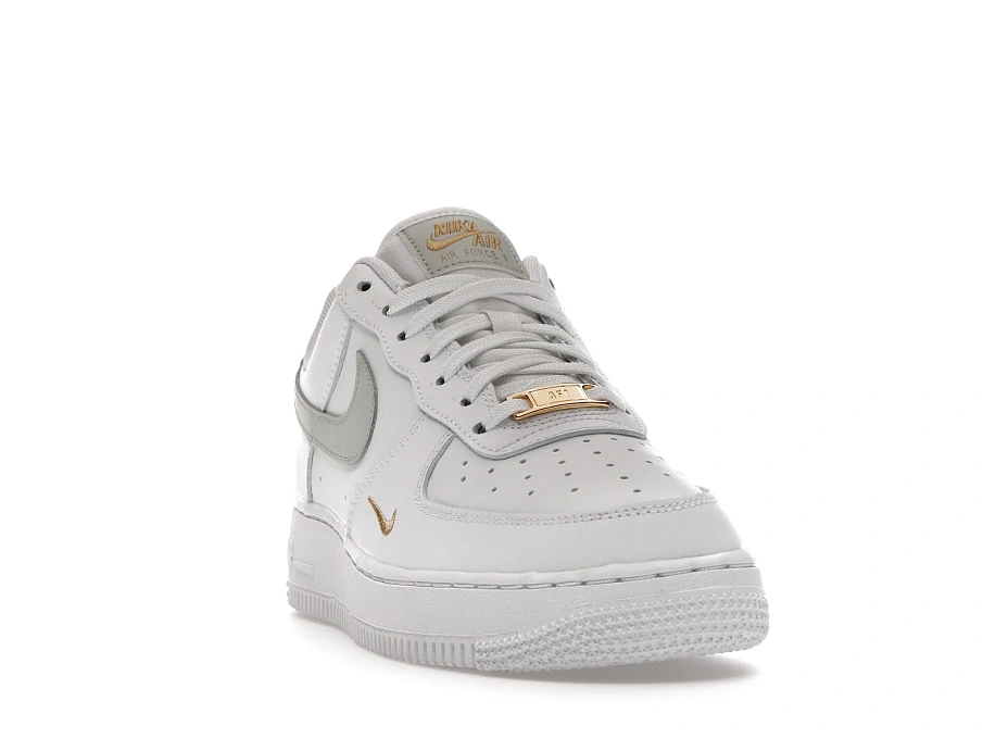 Фото № 4 с приближением к товару «‎Nike Air Force 1 Low White Grey Gold »