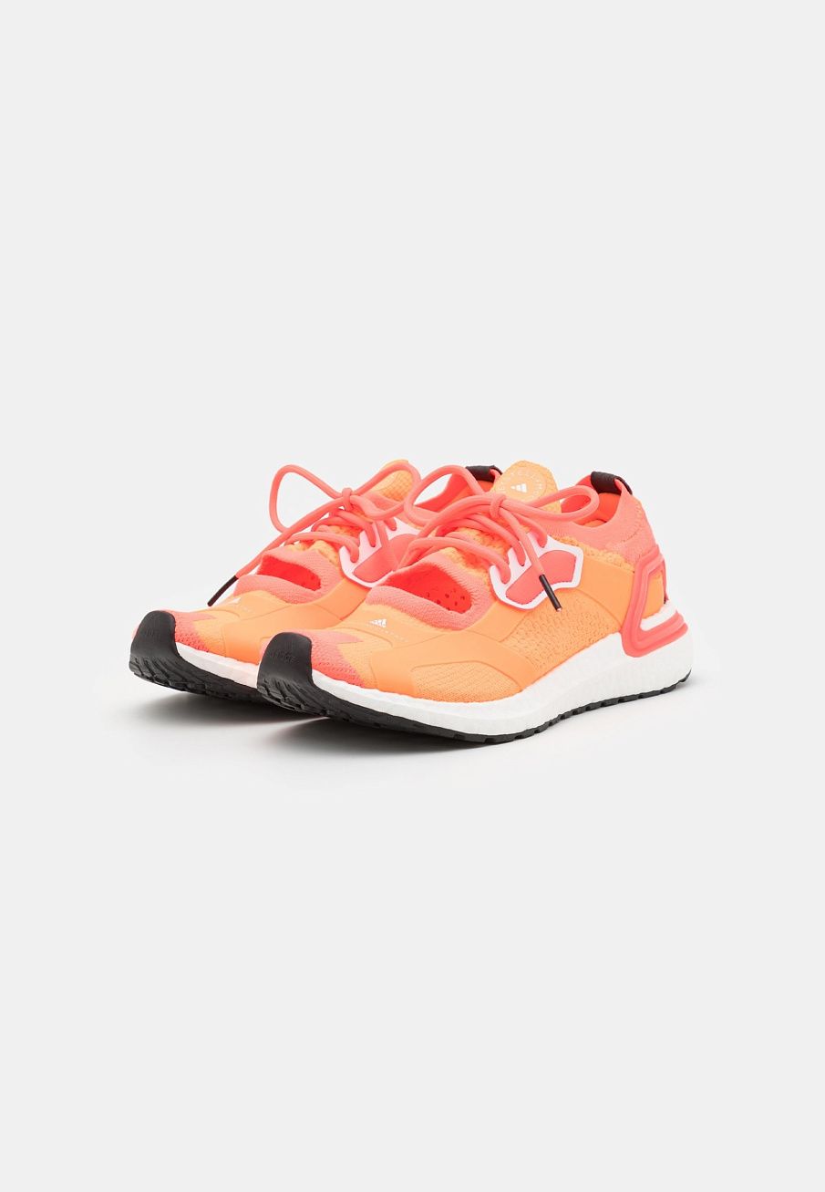 Фото № 2 с приближением к товару «‎Adidas Asmc Ultraboost»