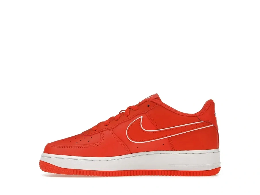 Фото № 3 с приближением к товару «‎Nike Air Force 1 Low»