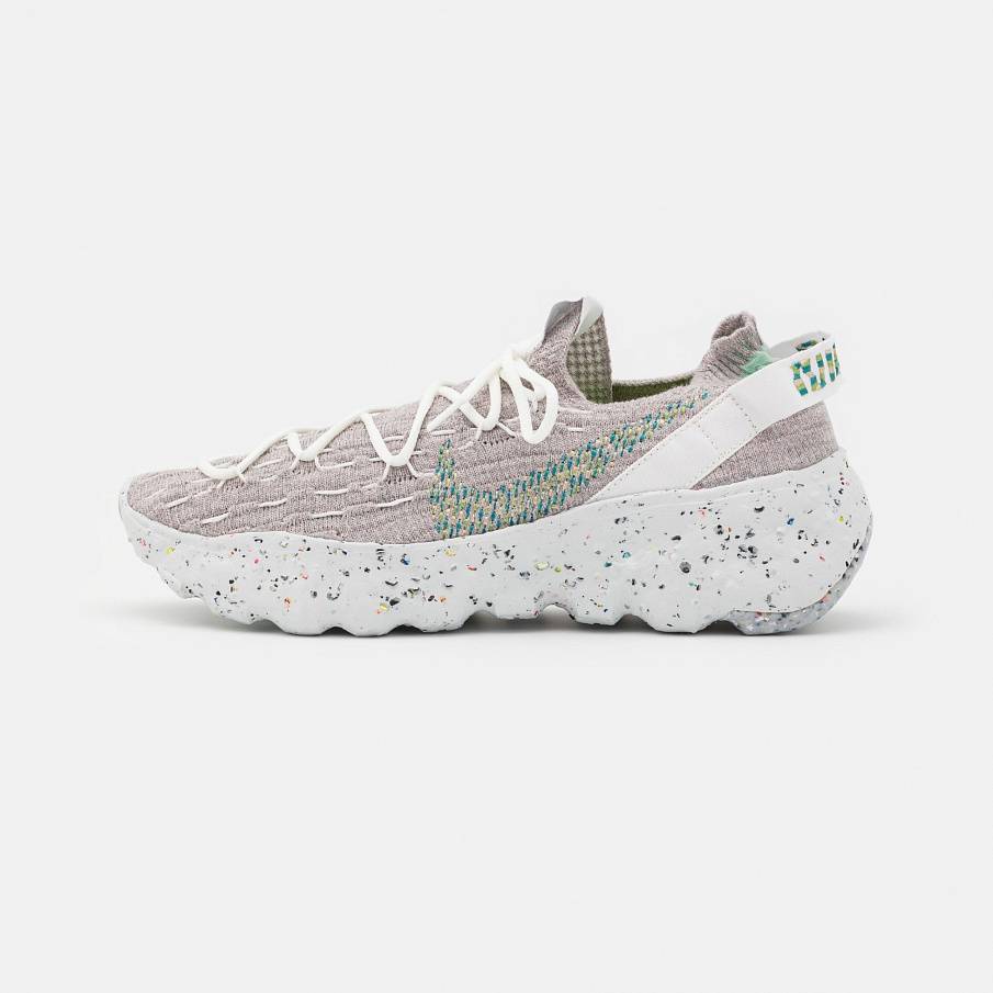 Фото № 1 с приближением к товару «‎Nike Space Hippie »