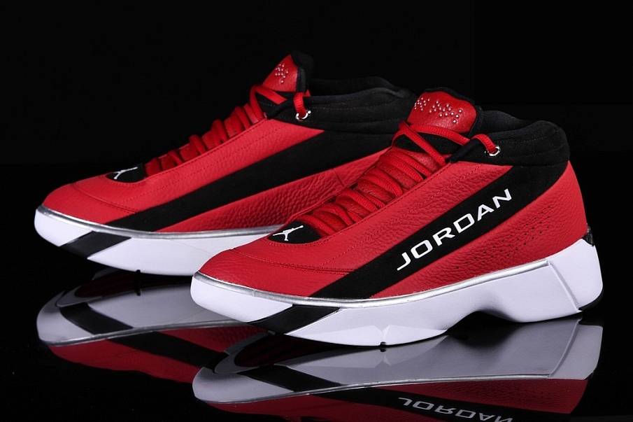 Фото № 2 с приближением к товару «‎Nike Air Jordan Team Showcase Gym»