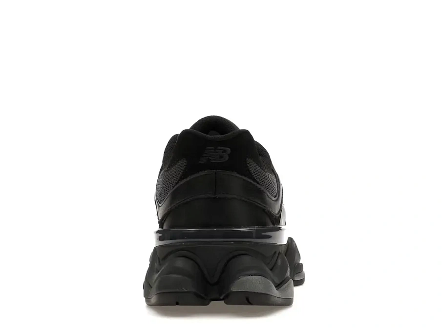Фото № 4 с приближением к товару «‎New Balance 9060»