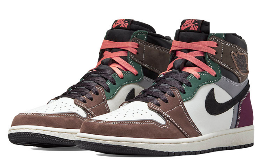 Фото № 3 с приближением к товару «‎Nike Air Jordan 1 High OG Vintage basketball shoes Hand Crafted»