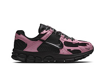 Фото № 2 с приближением к товару «‎Nike Women's Zoom Vomero 5 Black»
