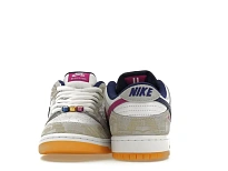 Фото № 4 с приближением к товару «‎Nike SB Dunk Low»