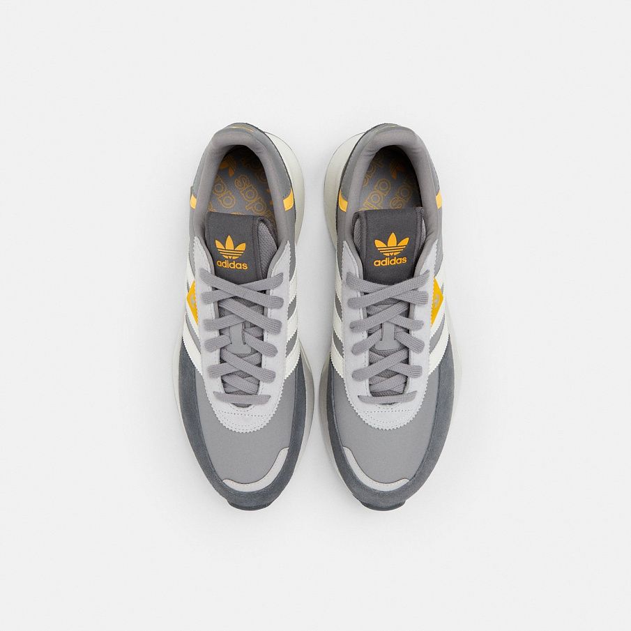 Фото № 4 с приближением к товару «‎Adidas Retropy F2 »